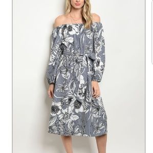 Offshoulder Romantic Stripped Flower midi dress